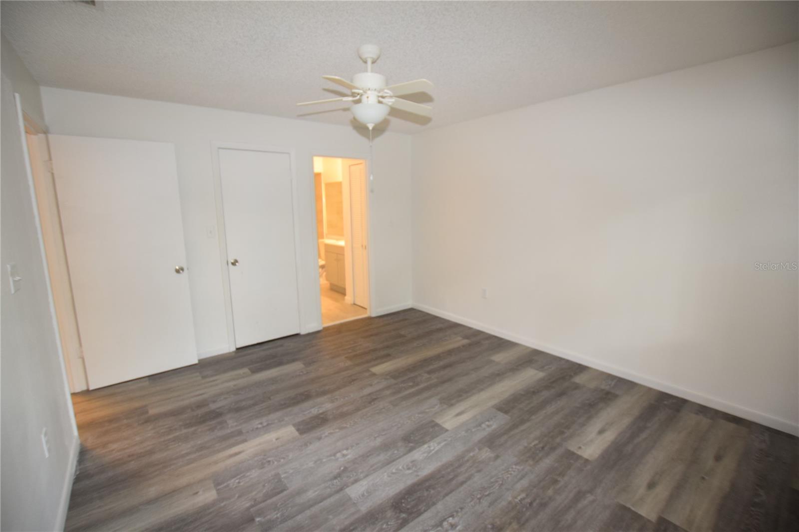 LEESBURG PALMORA GREEN SUB - Residential Lease