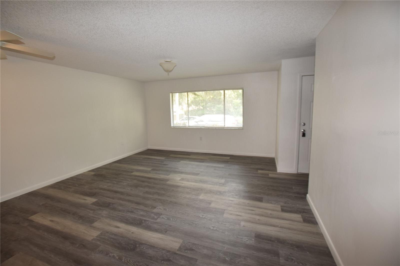 LEESBURG PALMORA GREEN SUB - Residential Lease