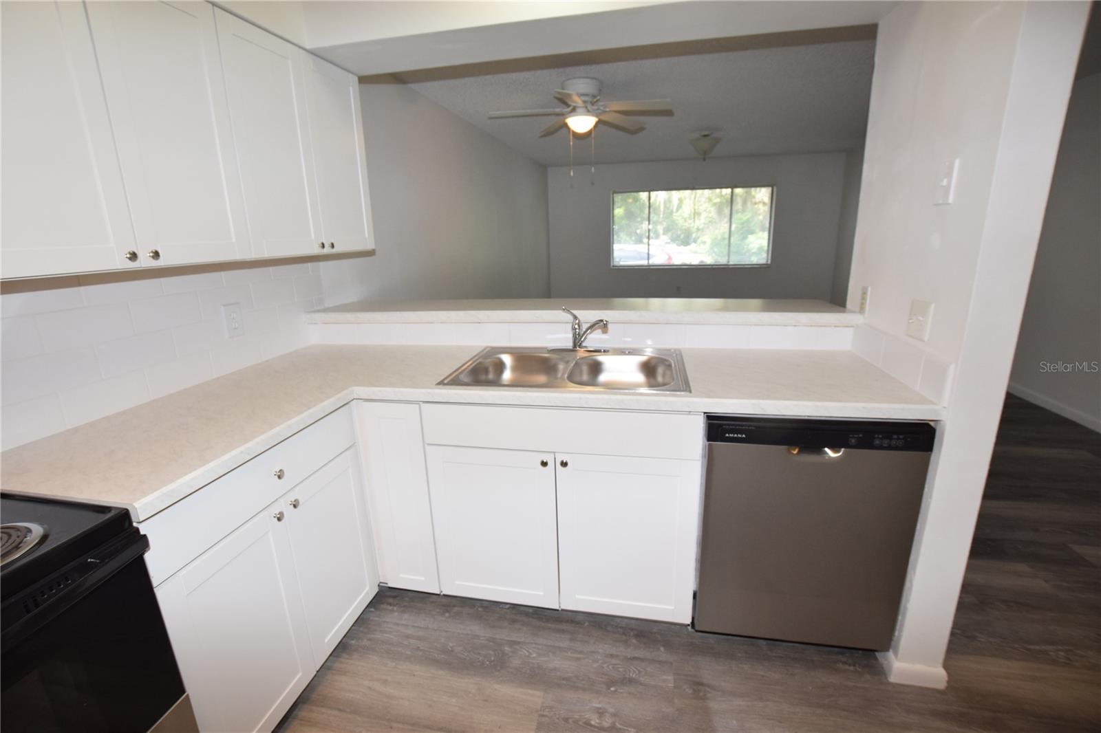 LEESBURG PALMORA GREEN SUB - Residential Lease