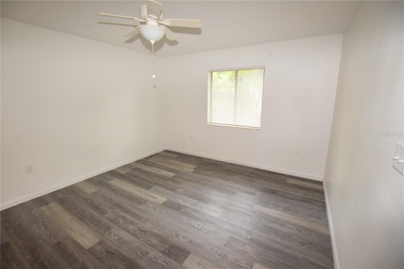 LEESBURG PALMORA GREEN SUB - Residential Lease