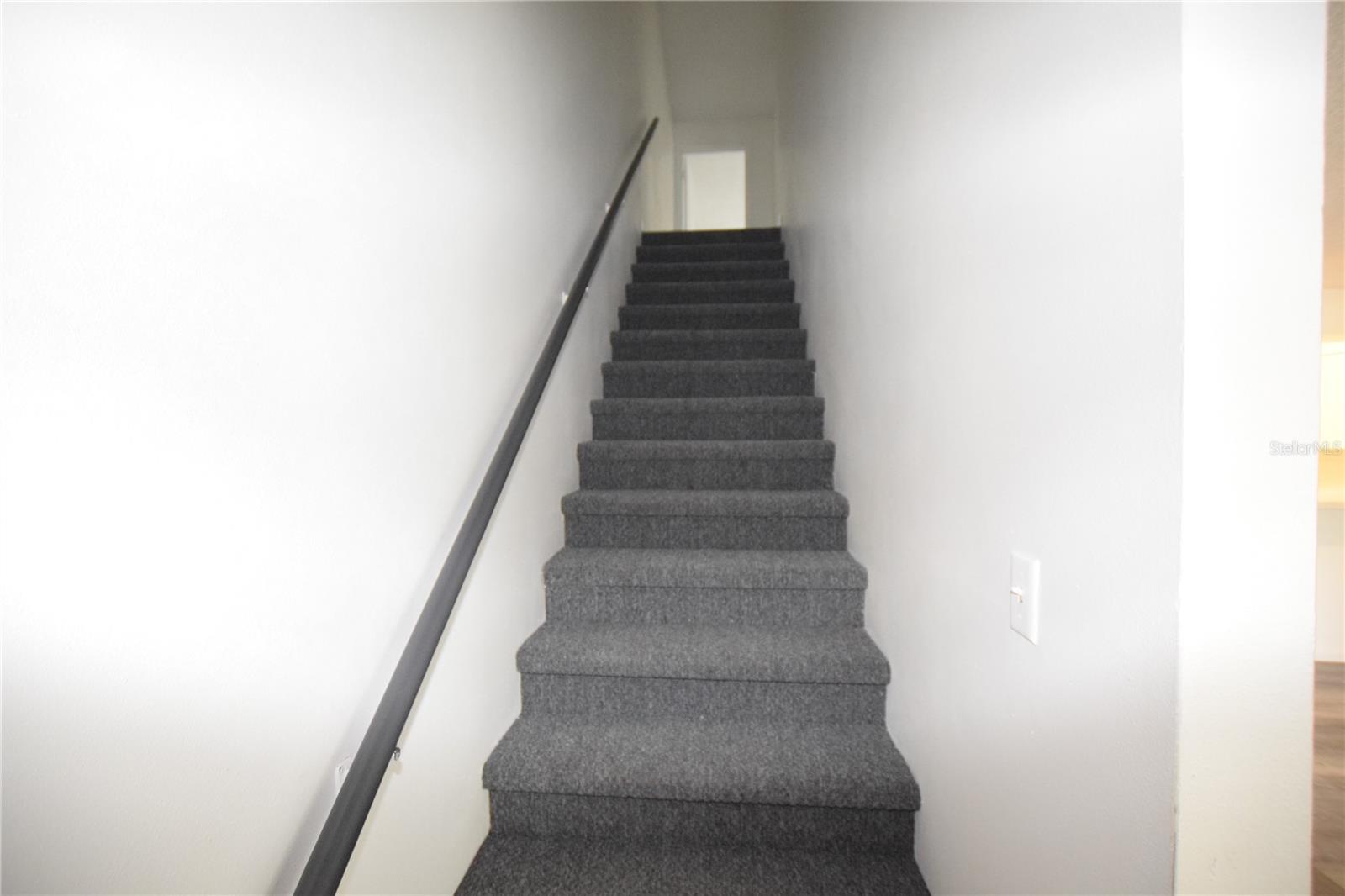 LEESBURG PALMORA GREEN SUB - Residential Lease