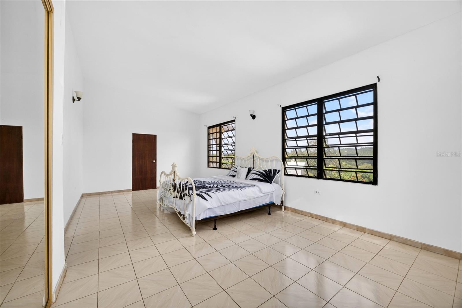 GUAVATE - Residential