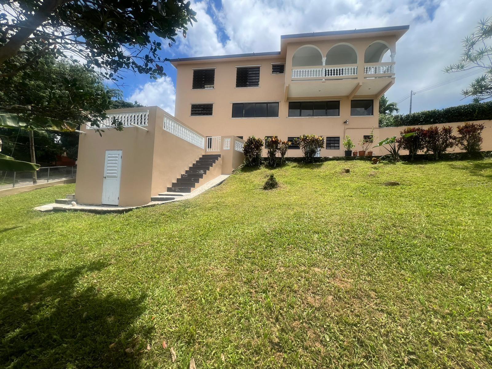 GUAVATE - Residential