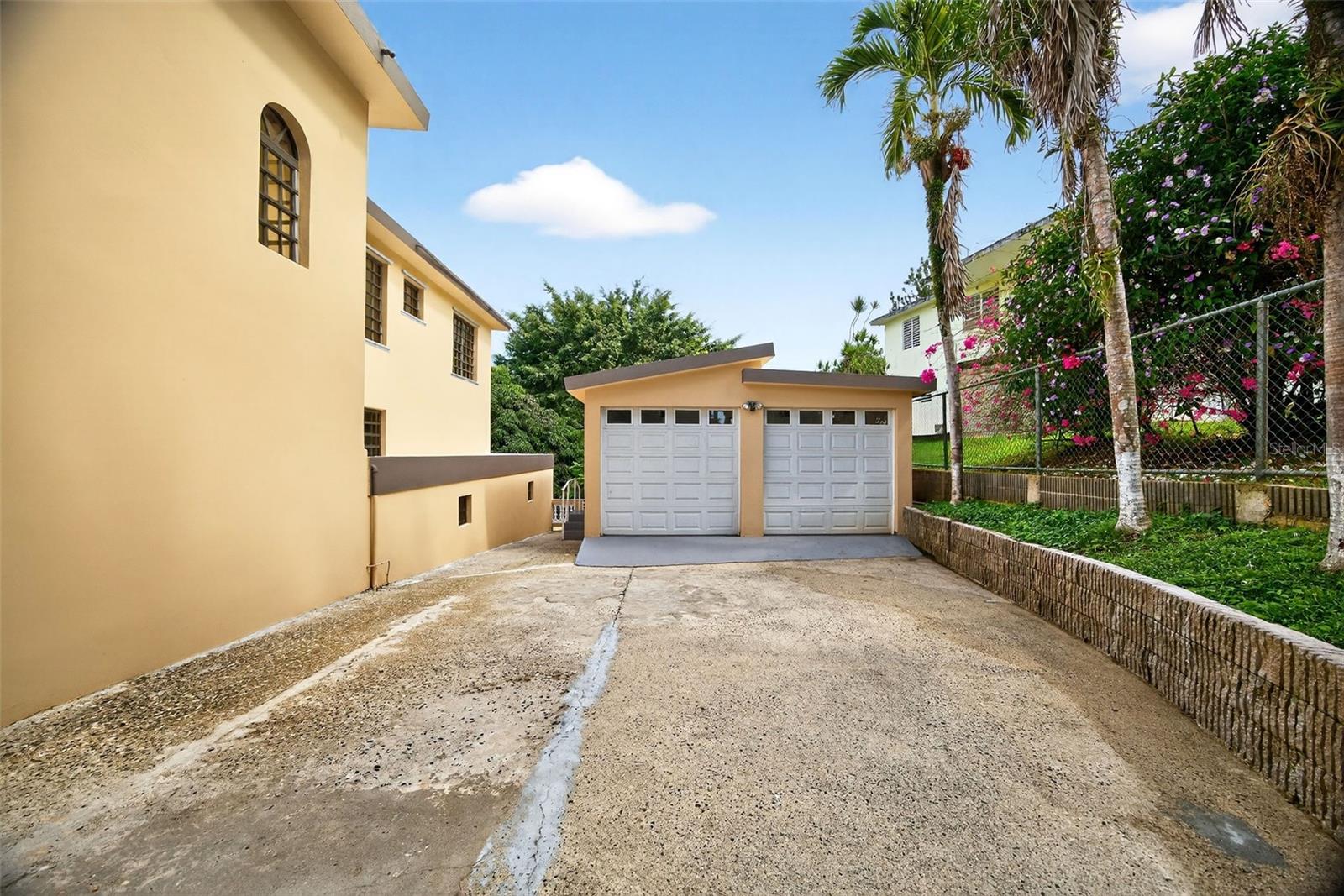 GUAVATE - Residential