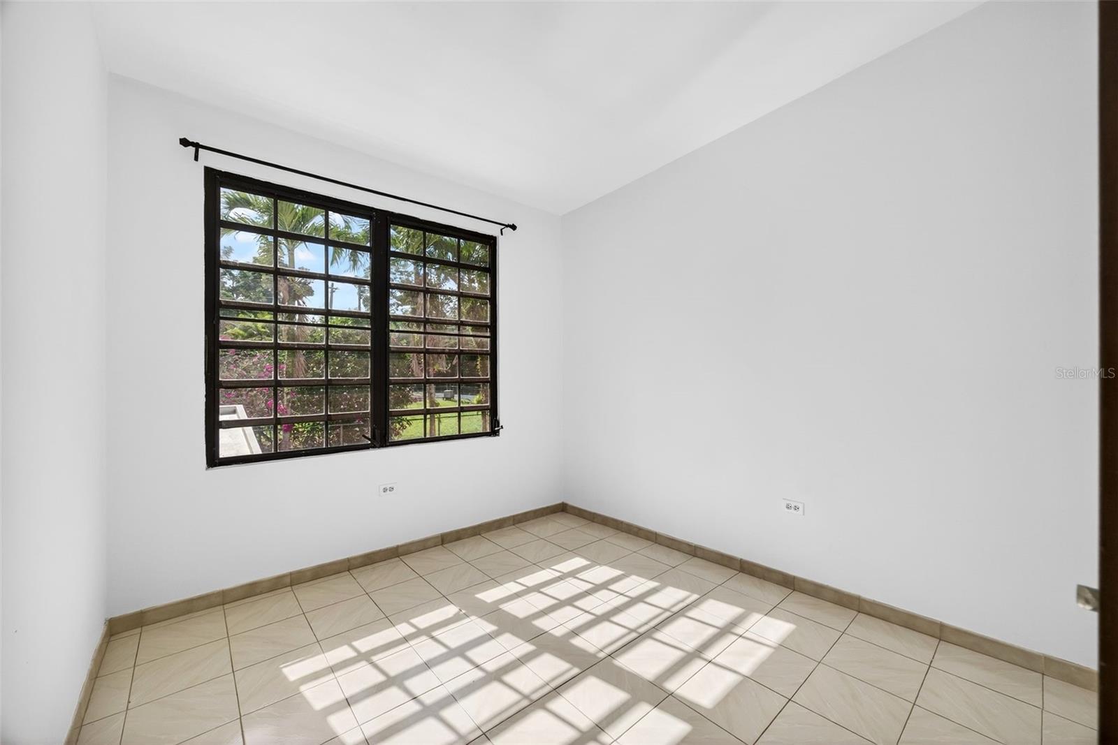 GUAVATE - Residential