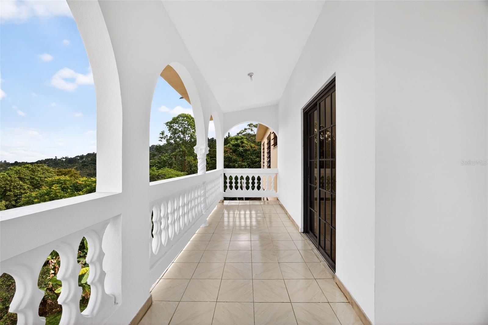 GUAVATE - Residential