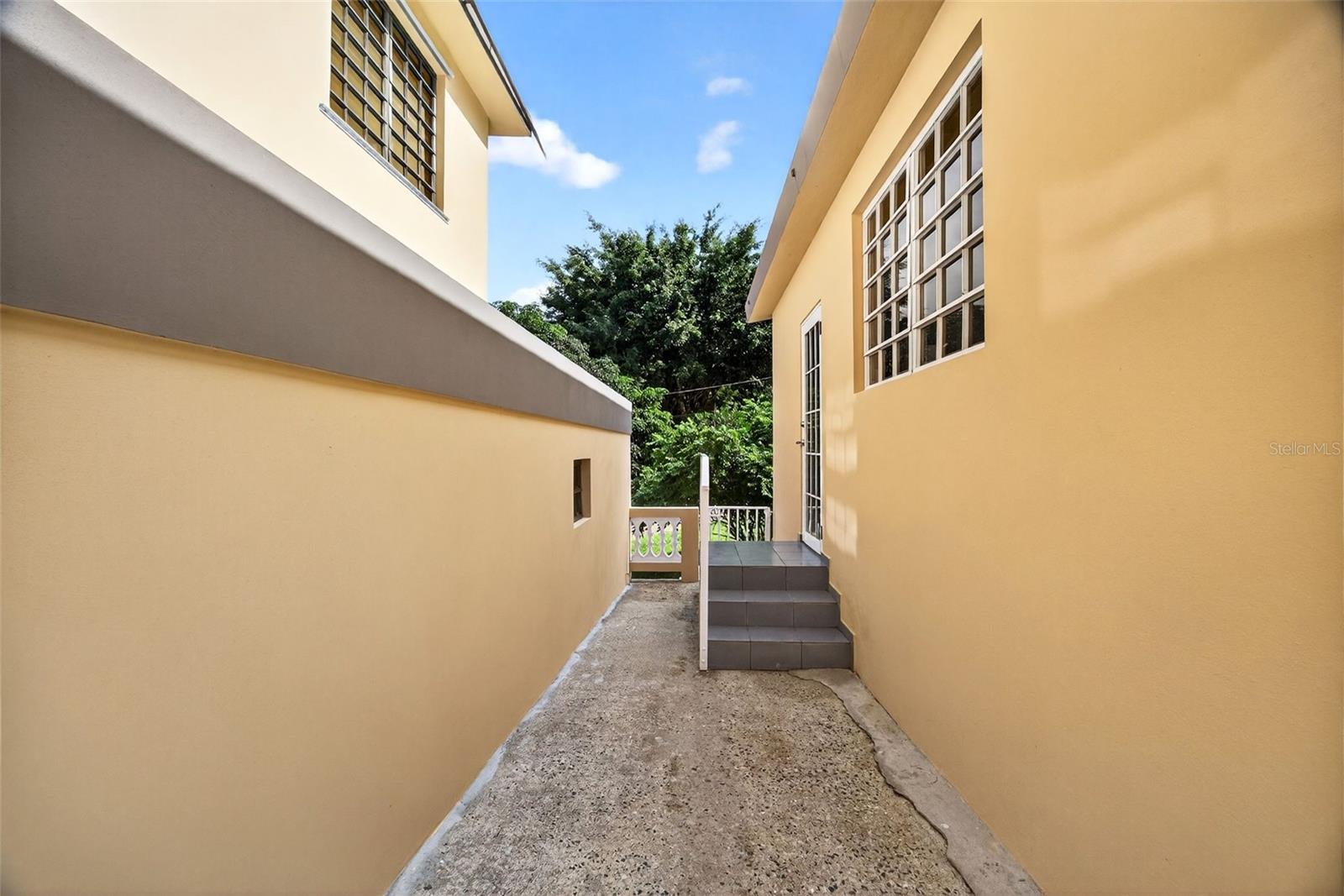 GUAVATE - Residential