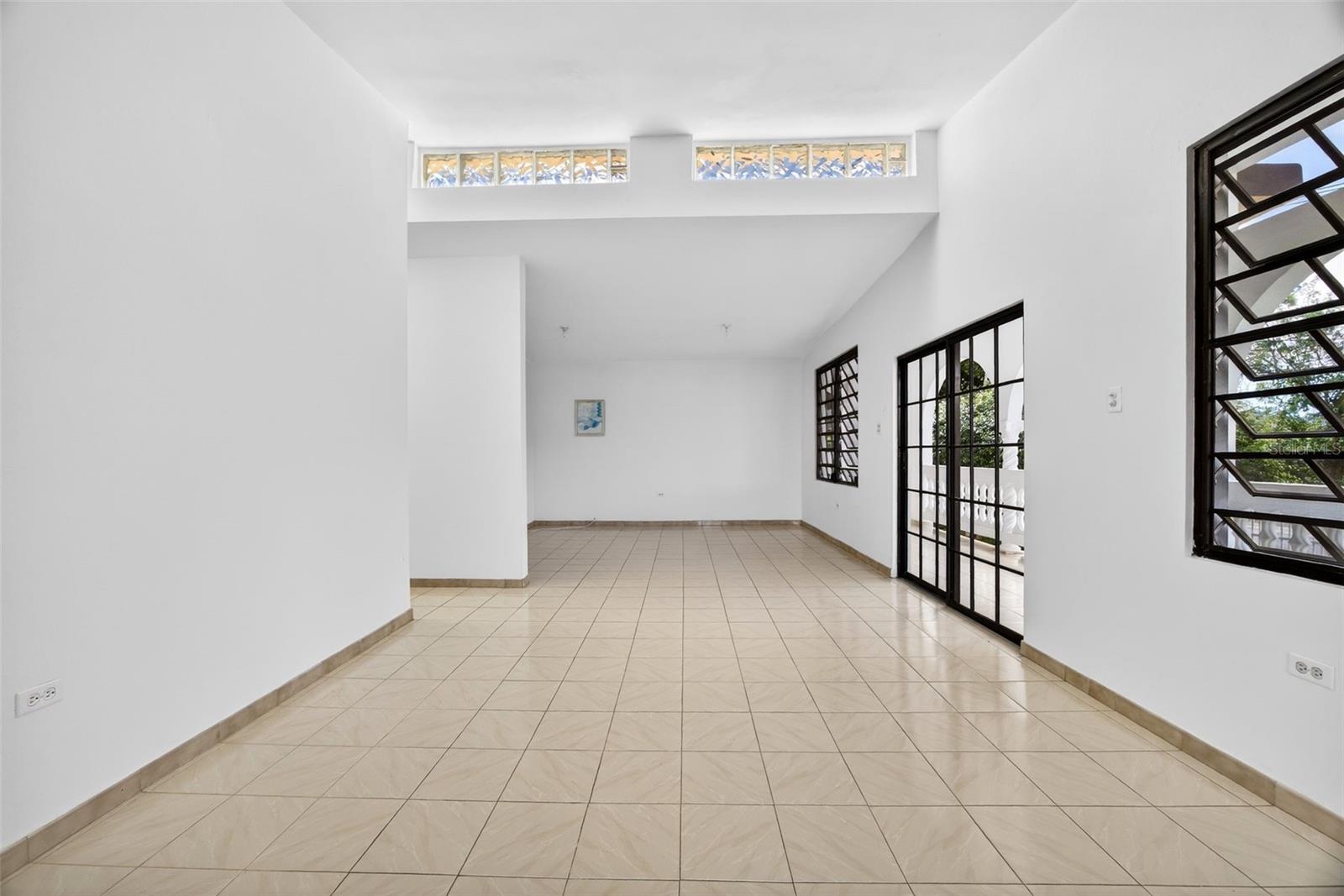 GUAVATE - Residential