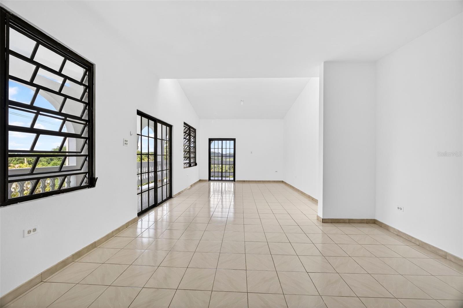 GUAVATE - Residential