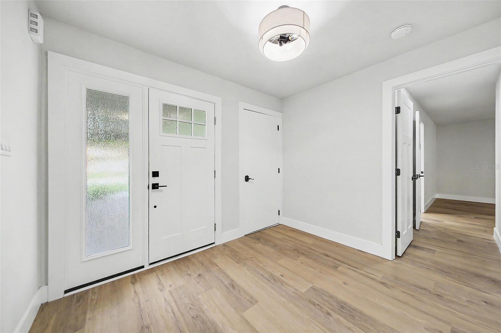 WINDMILL POINTE - Residential