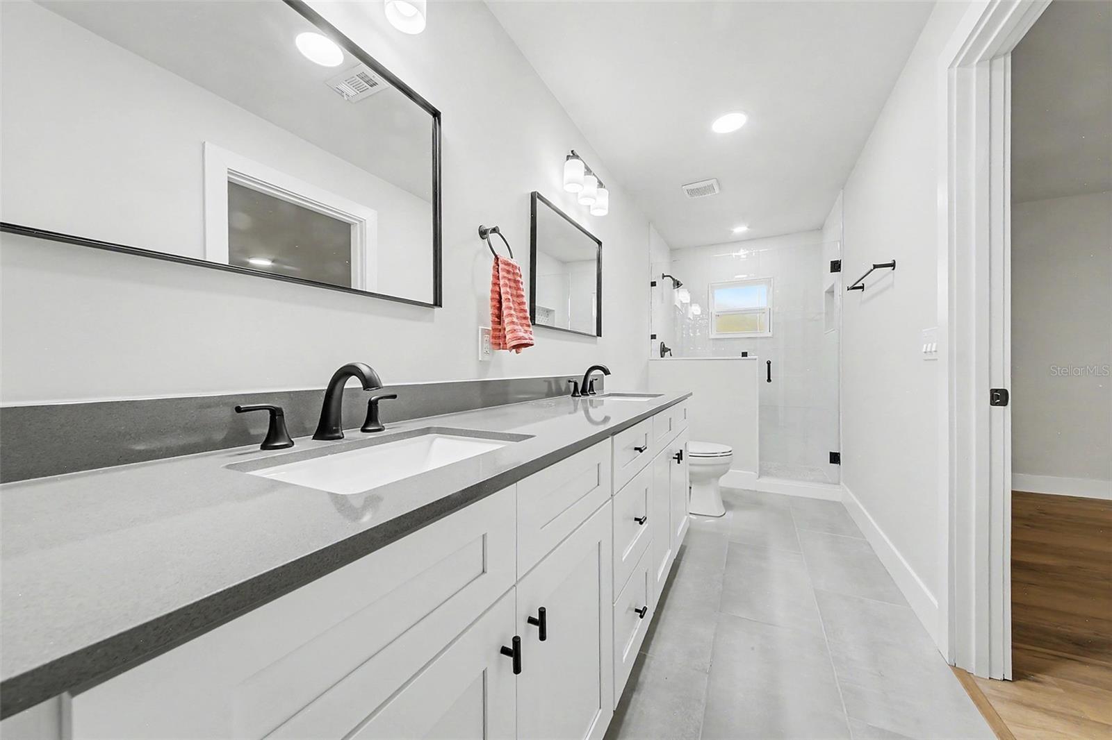 WINDMILL POINTE - Residential