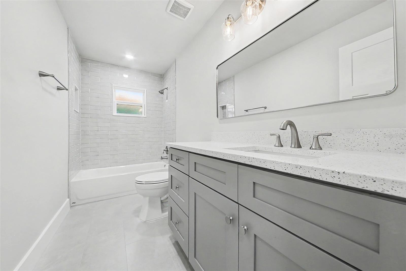 WINDMILL POINTE - Residential