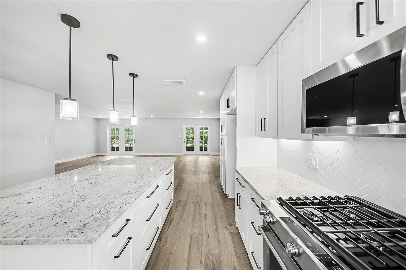 WINDMILL POINTE - Residential