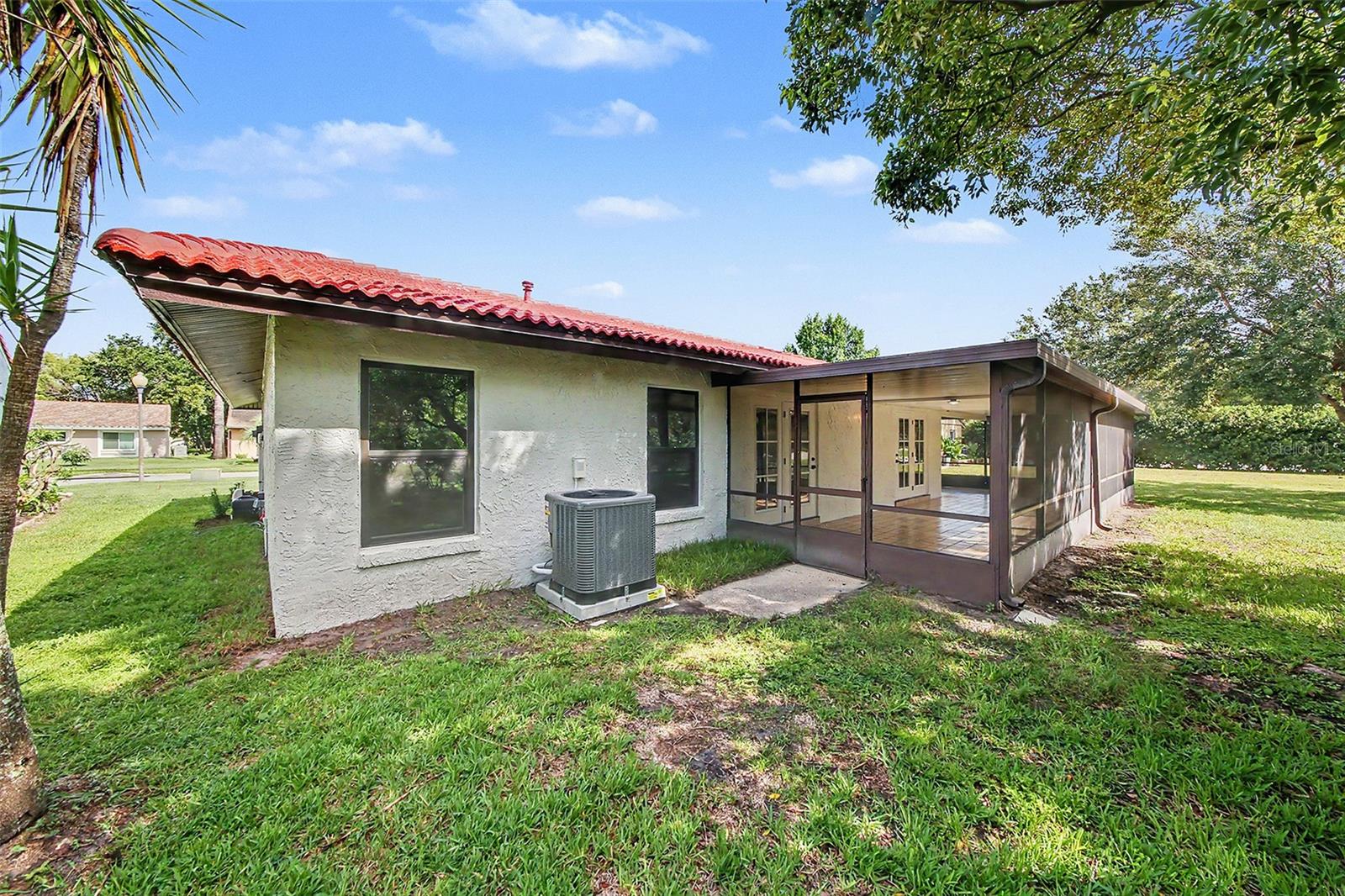 WINDMILL POINTE - Residential