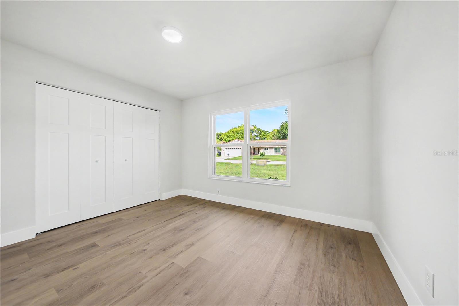 WINDMILL POINTE - Residential
