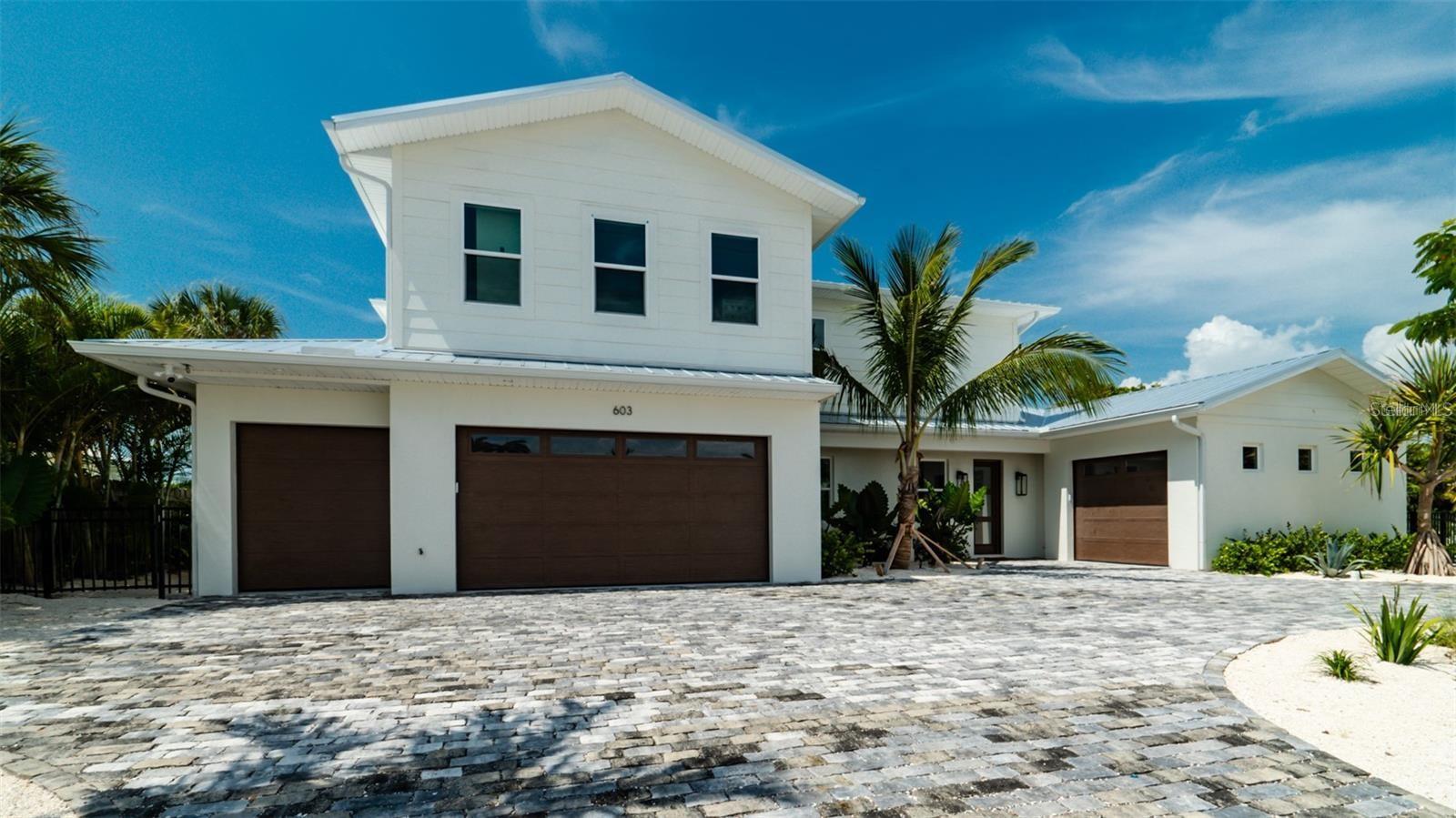 KEY ROYALE 11TH ADD - Residential