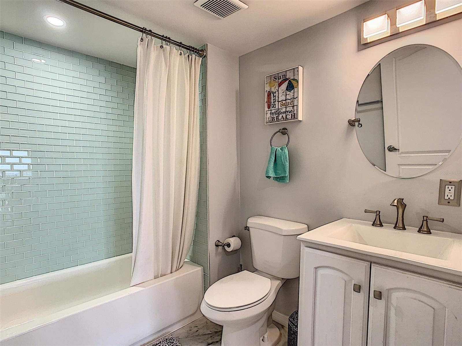 Diamond Head Point Condo - Residential
