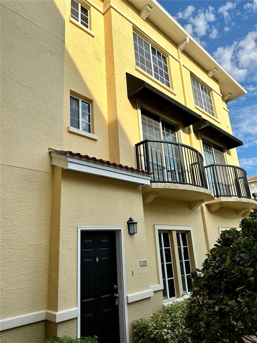 CORDOBA AT BEACH PARK A CONDOM - Residential Lease