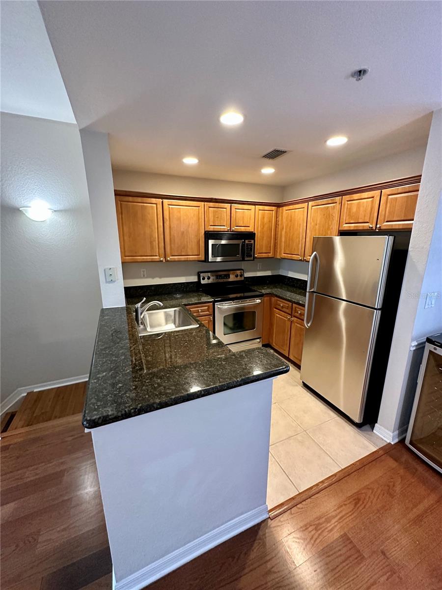 CORDOBA AT BEACH PARK A CONDOM - Residential Lease