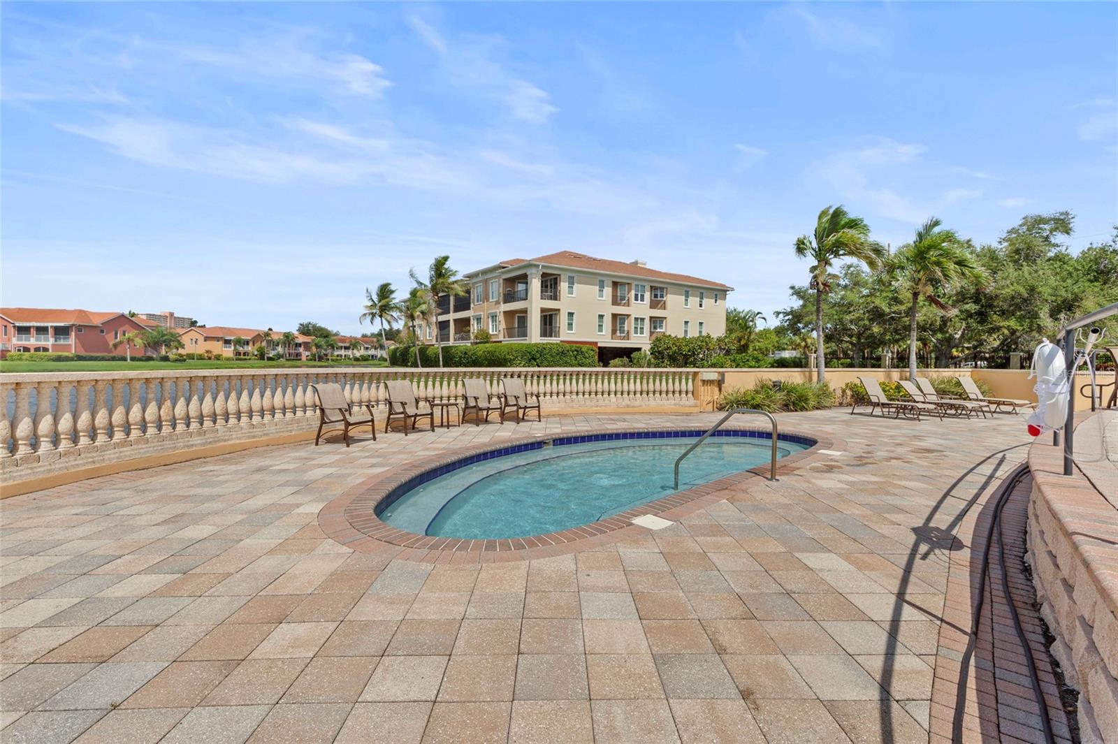CAPTIVAS AT MARINA BAY CONDO - Residential