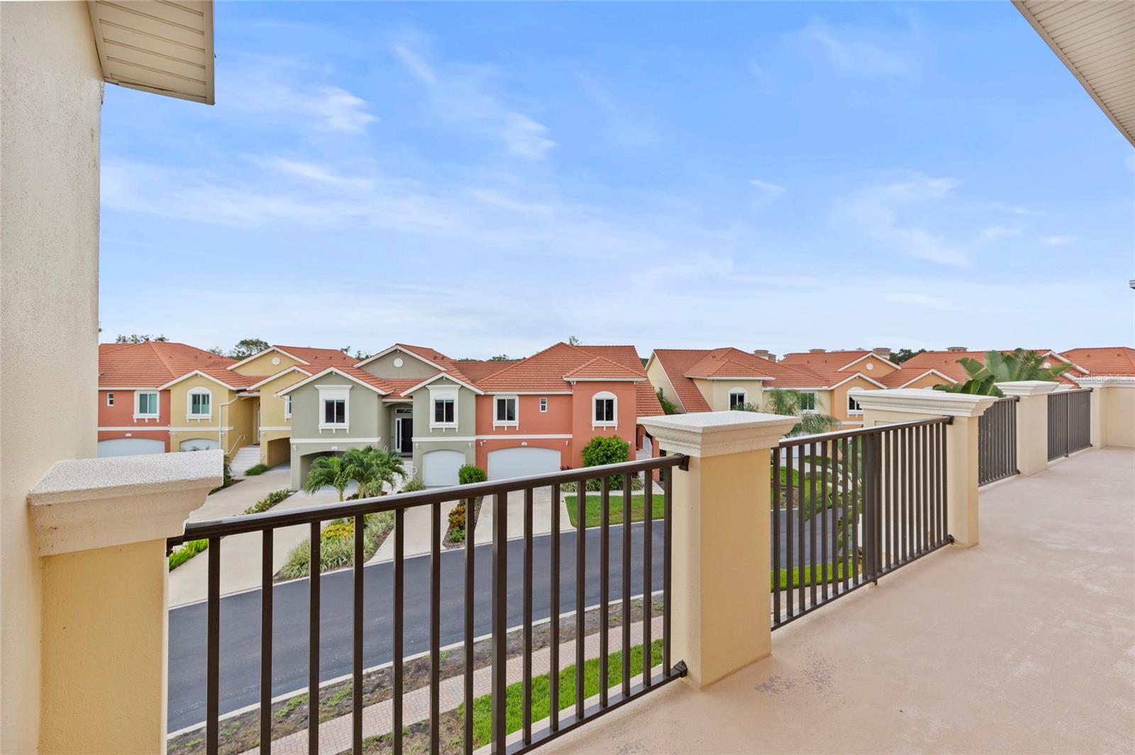 CAPTIVAS AT MARINA BAY CONDO - Residential