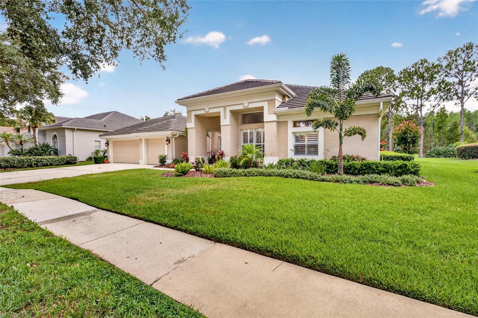 HUNTER'S GREEN, HUNTERS GREEN - Residential
