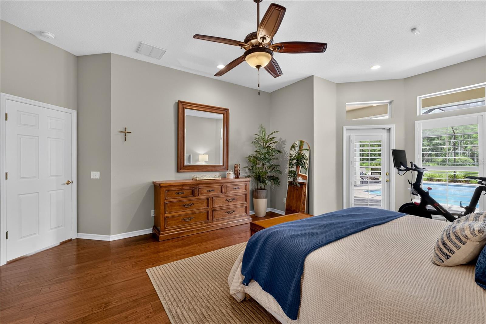 HUNTER'S GREEN, HUNTERS GREEN - Residential
