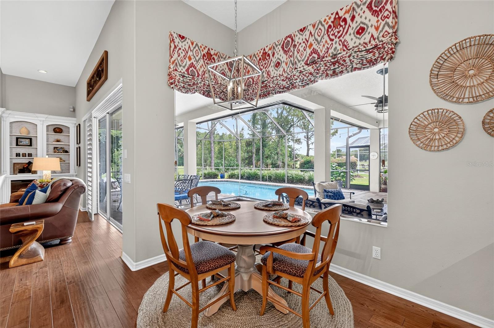 HUNTER'S GREEN, HUNTERS GREEN - Residential