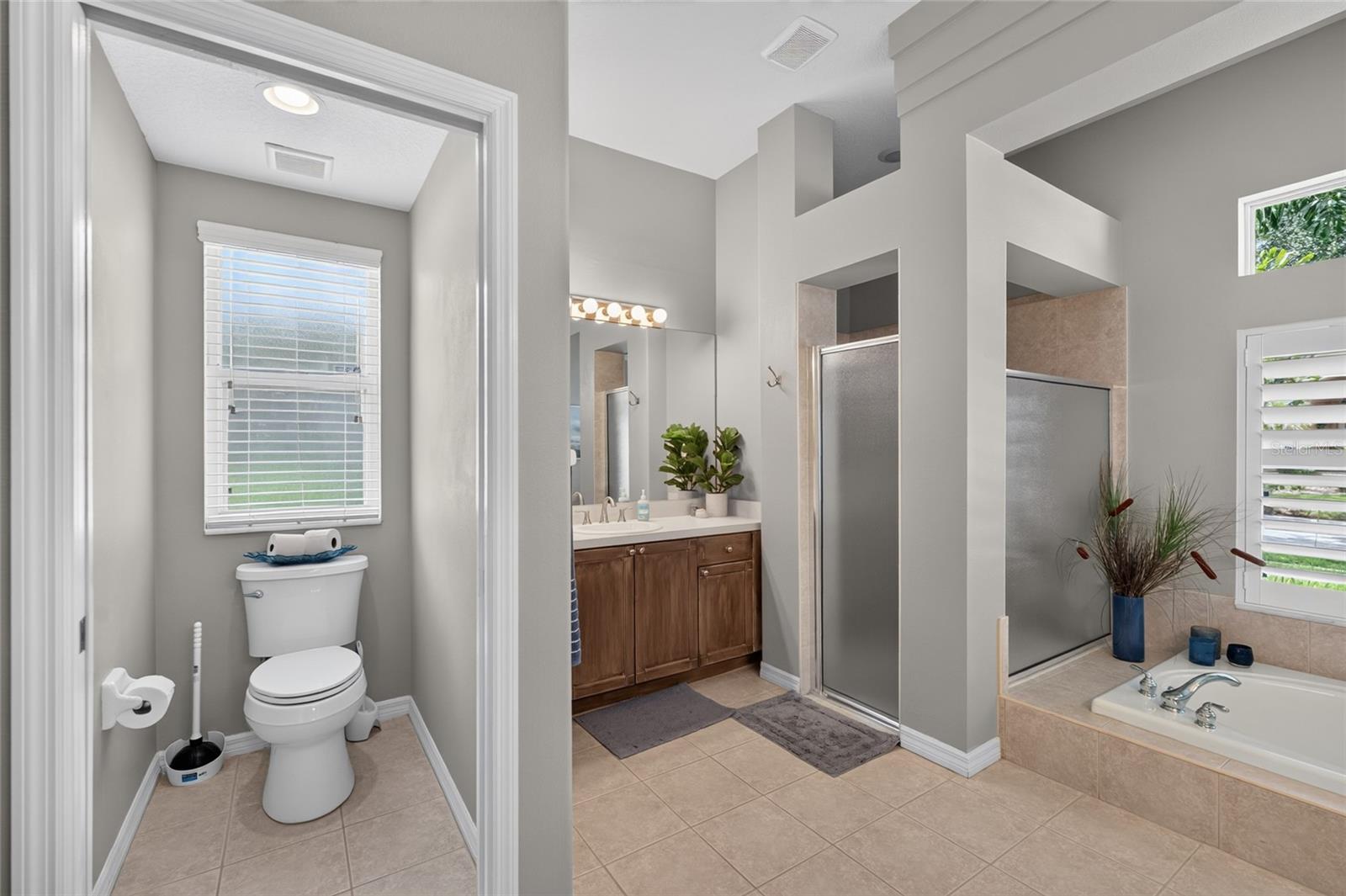 HUNTER'S GREEN, HUNTERS GREEN - Residential