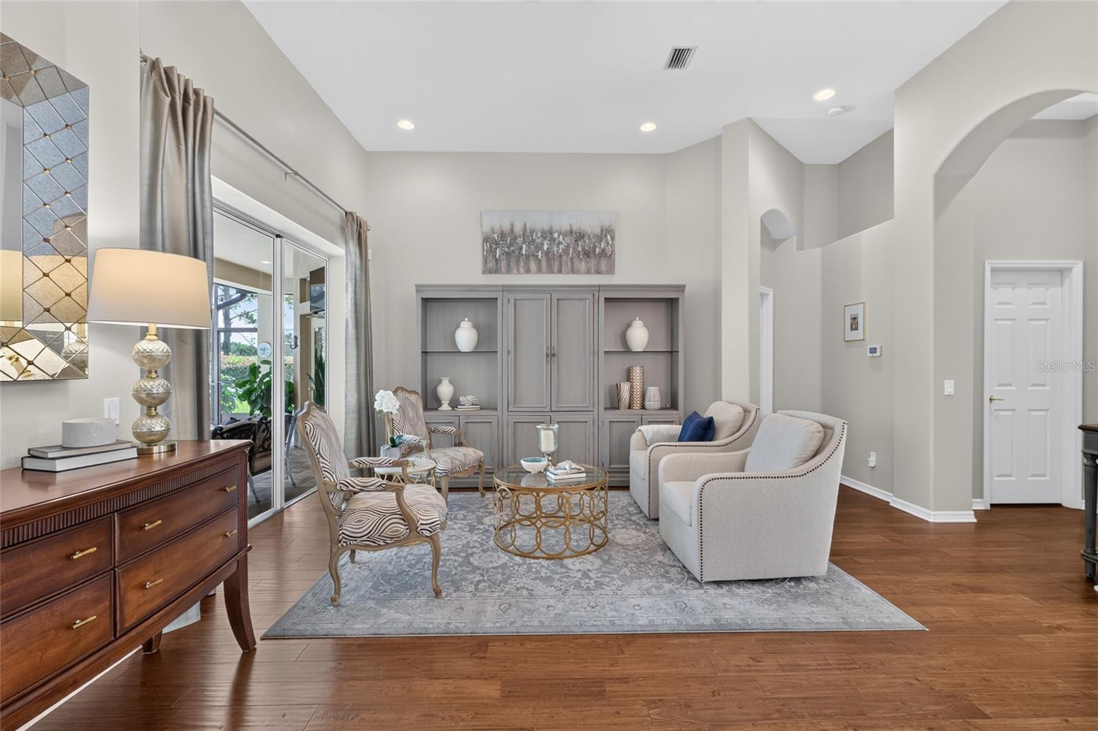 HUNTER'S GREEN, HUNTERS GREEN - Residential