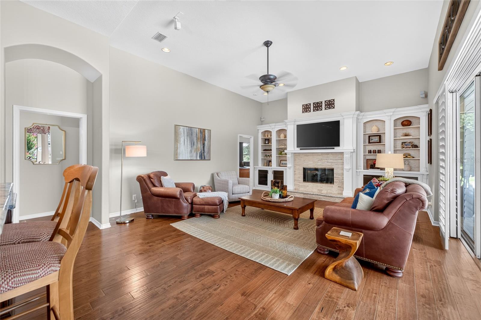 HUNTER'S GREEN, HUNTERS GREEN - Residential