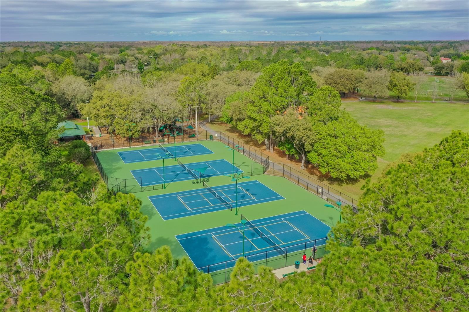 HUNTER'S GREEN, HUNTERS GREEN - Residential