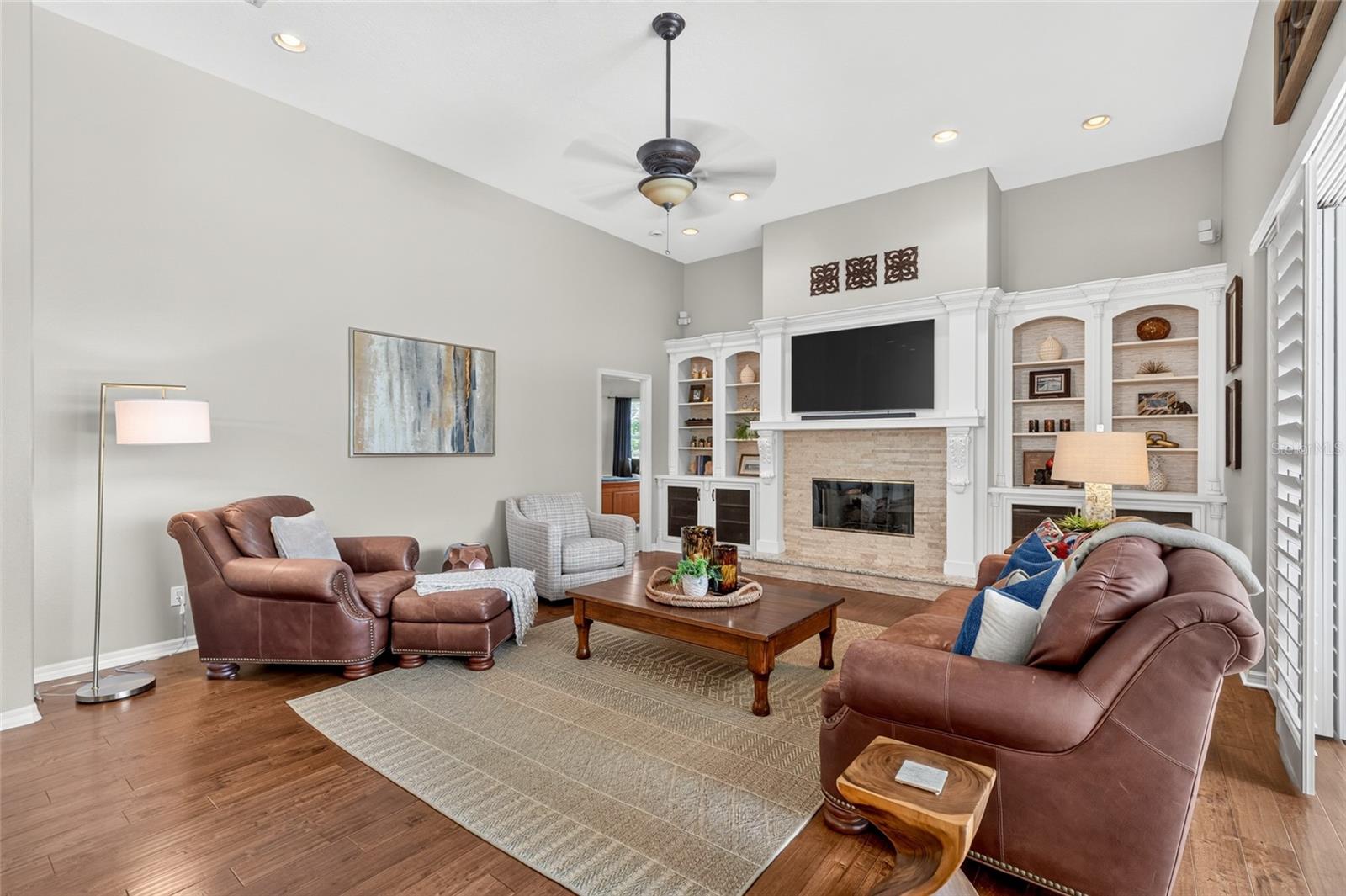 HUNTER'S GREEN, HUNTERS GREEN - Residential