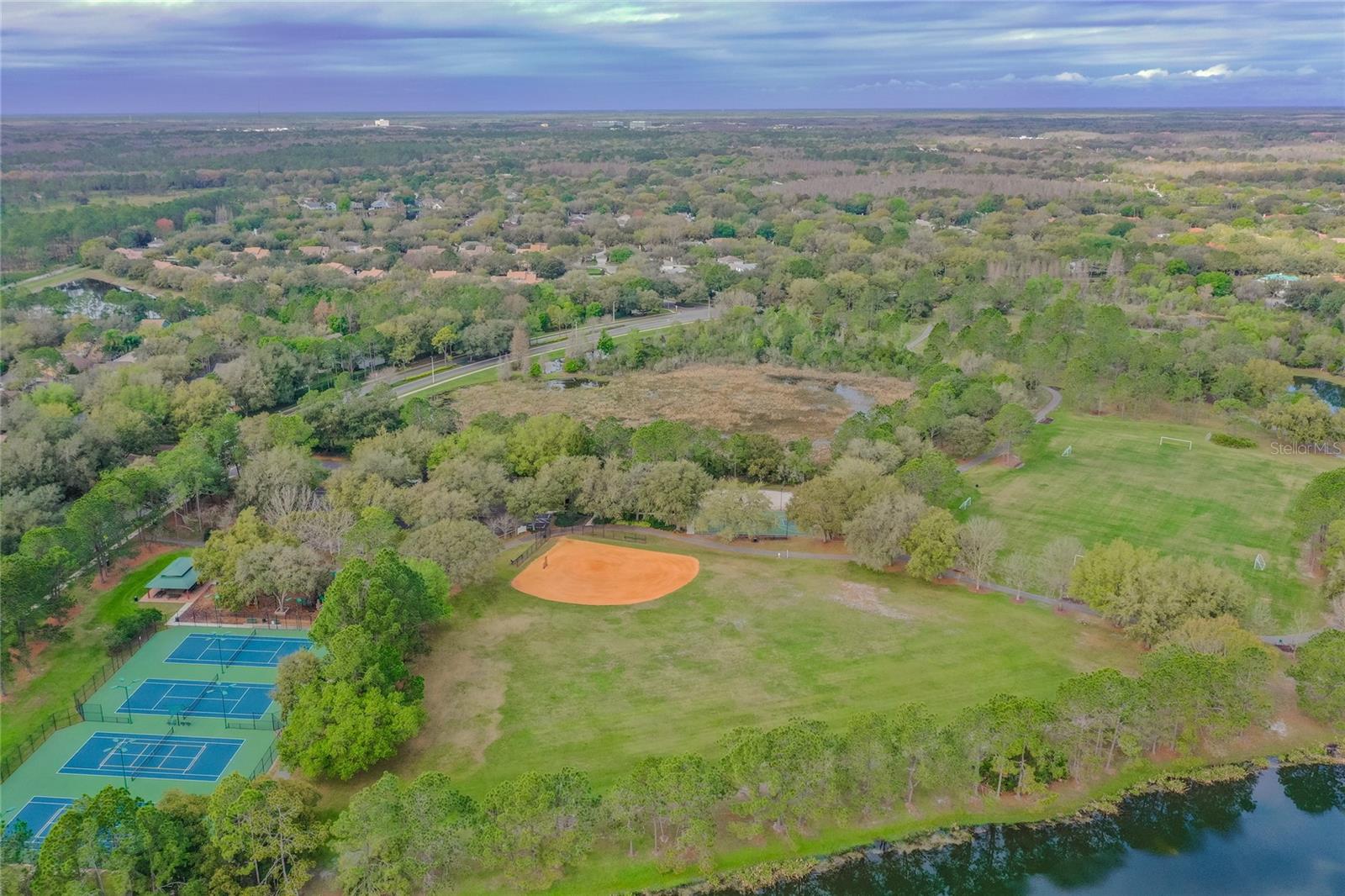 HUNTER'S GREEN, HUNTERS GREEN - Residential