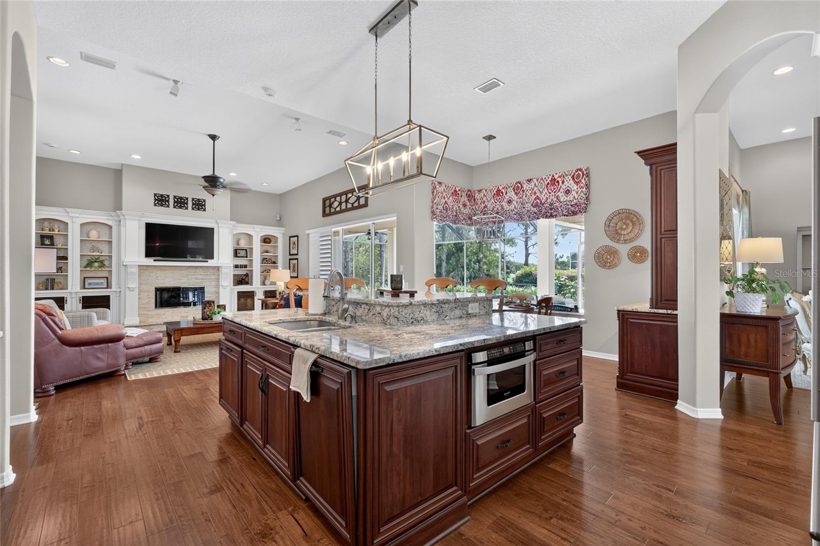 HUNTER'S GREEN, HUNTERS GREEN - Residential
