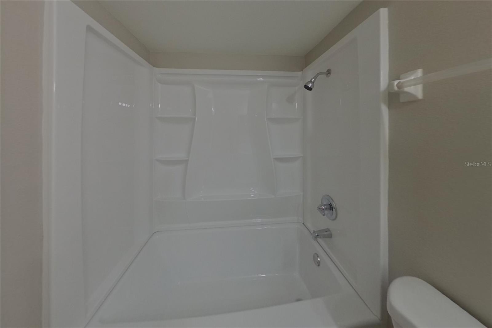 BICKLEYS LAKEWOOD ADD BLK 3 REP - Residential Lease
