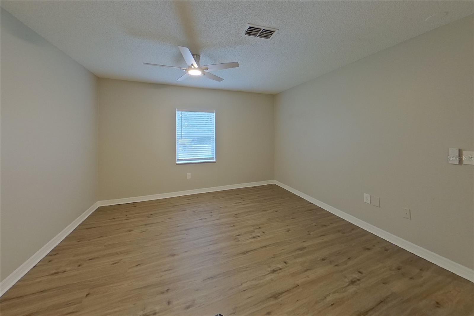 BICKLEYS LAKEWOOD ADD BLK 3 REP - Residential Lease