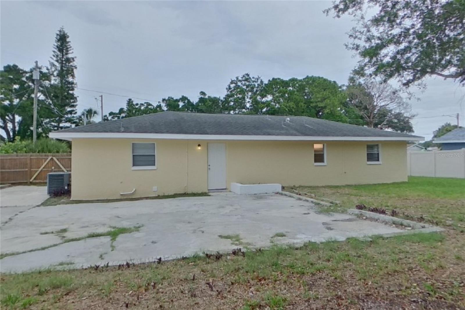 BICKLEYS LAKEWOOD ADD BLK 3 REP - Residential Lease