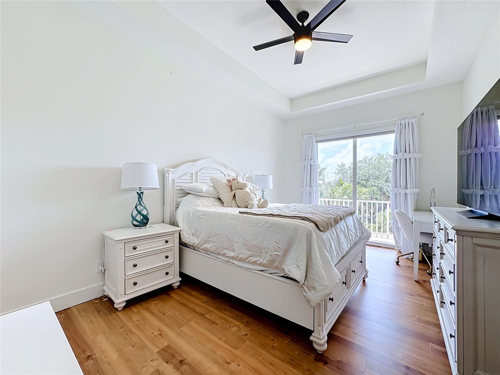 CORONAS PARK - Residential