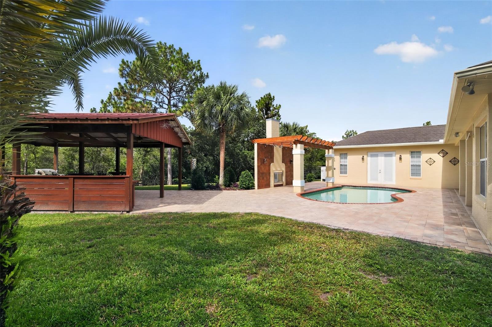 PINE RIDGE UNIT 02 - Residential