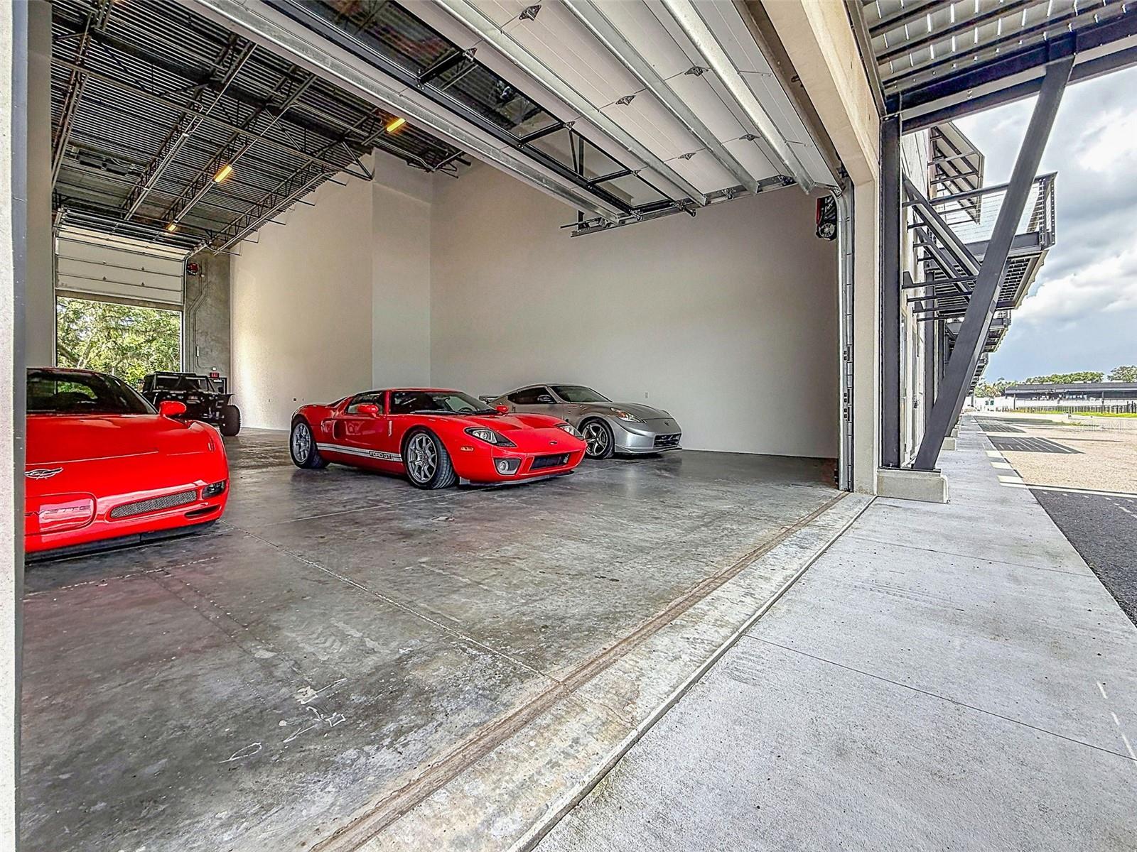 MOTOR ENCLAVE PH 1 - Residential