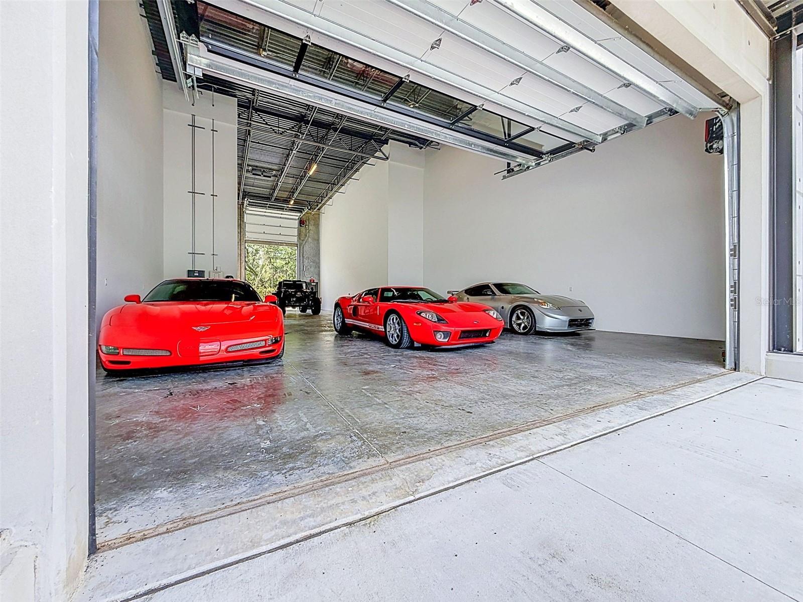 MOTOR ENCLAVE PH 1 - Residential