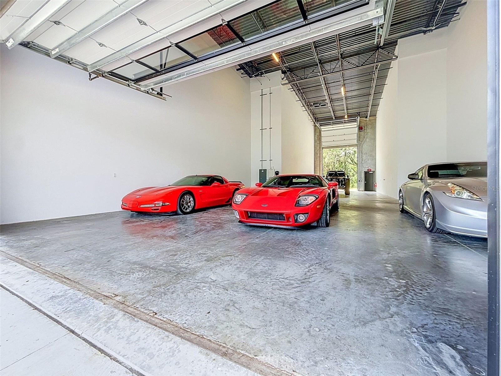 MOTOR ENCLAVE PH 1 - Residential