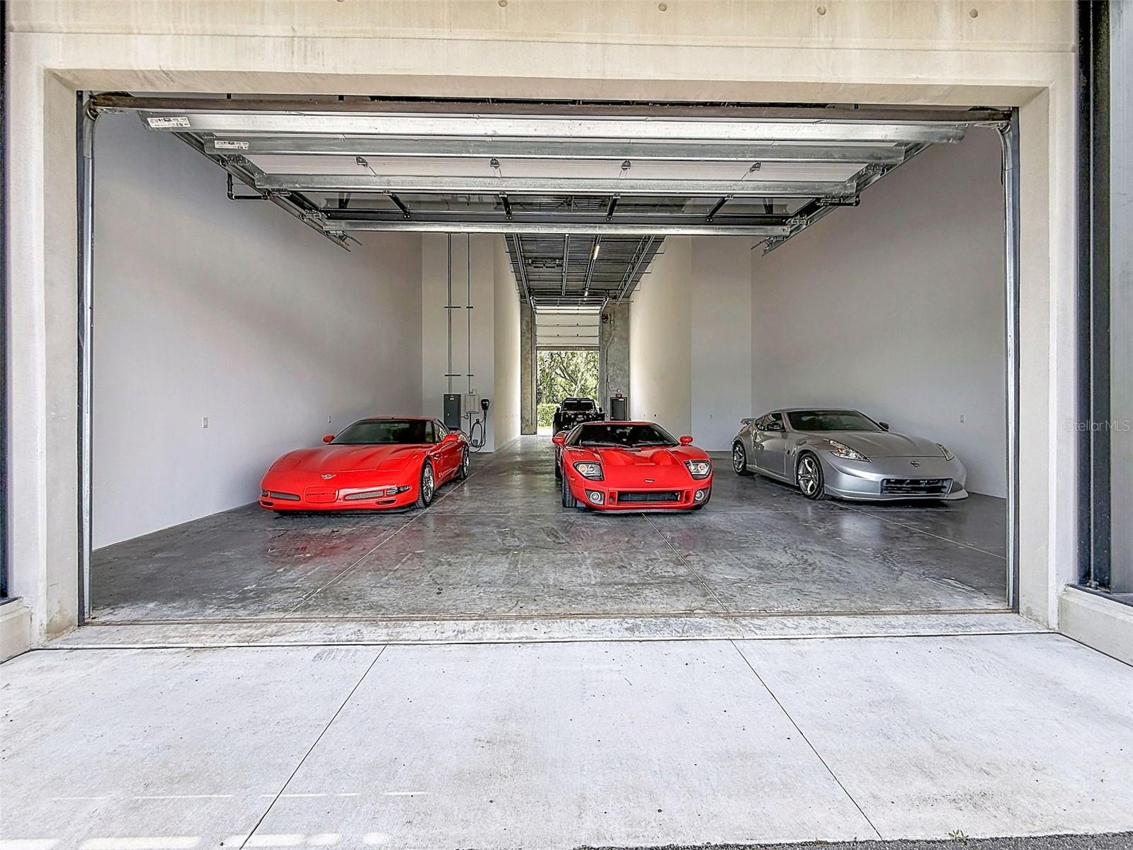 MOTOR ENCLAVE PH 1 - Residential