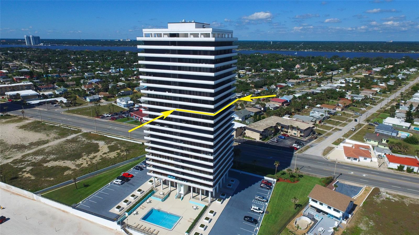 ALIKI FORUM CONDO - Residential