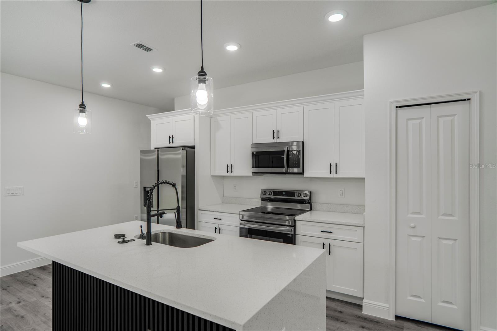 CITRUS SPGS UNIT 07 - Residential