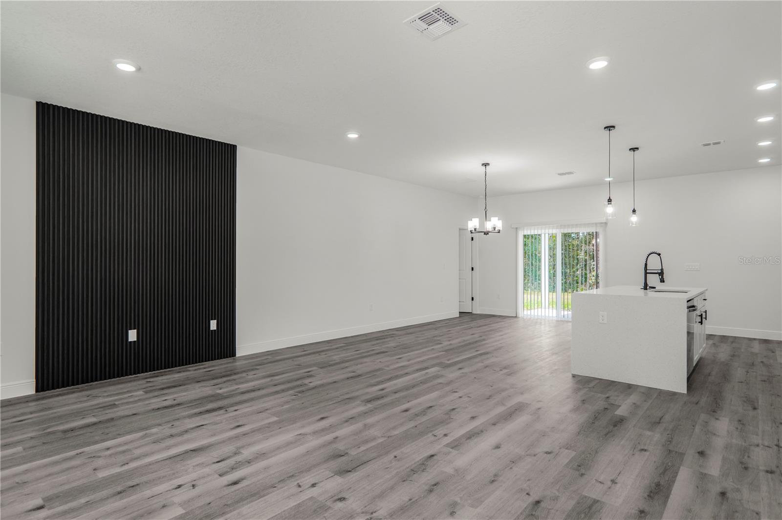 CITRUS SPGS UNIT 07 - Residential