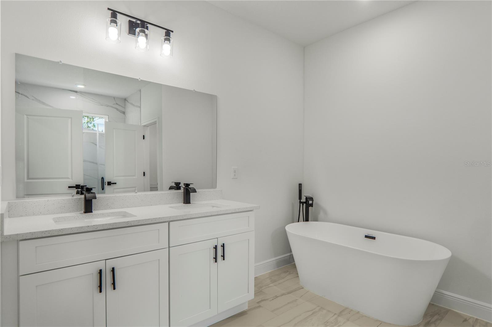 CITRUS SPGS UNIT 07 - Residential