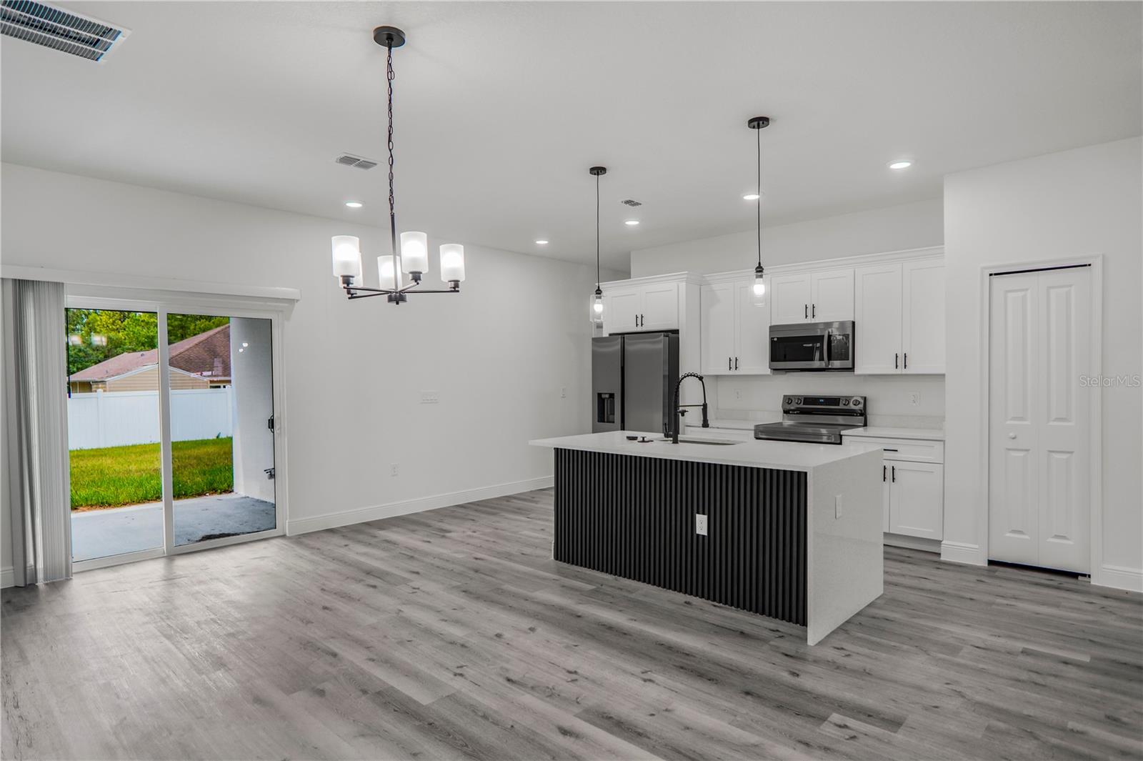 CITRUS SPGS UNIT 07 - Residential