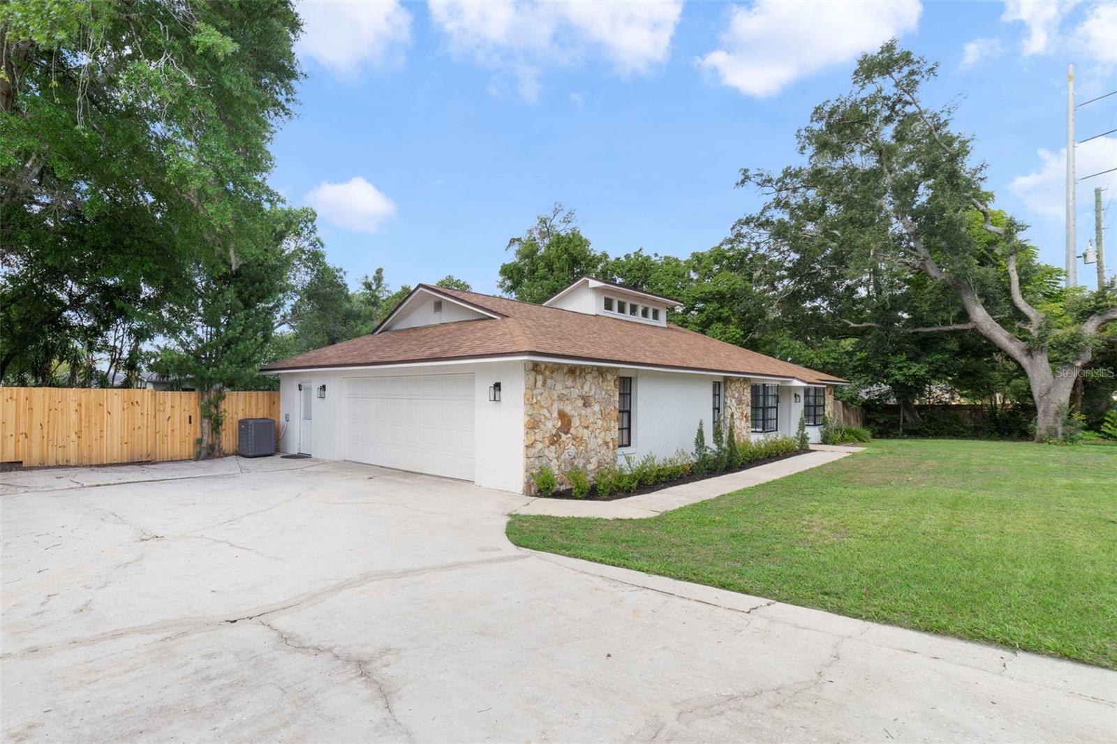 SANLANDO - Residential